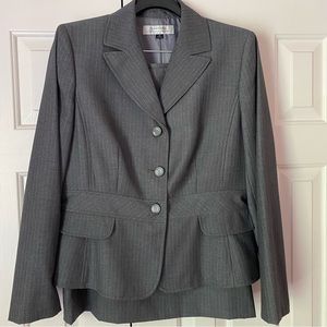 Tahari 2PC Grey Striped Skirt Suit